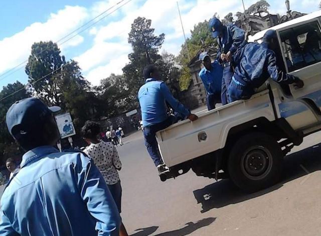 Addis Ababa University surrounded by security forces