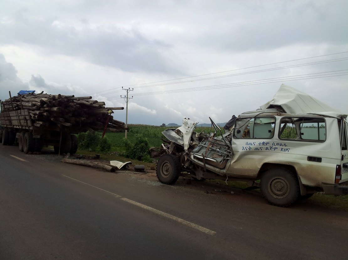 Horrific car accident claims the lives of 6 on the Addis Ababa Gondar road